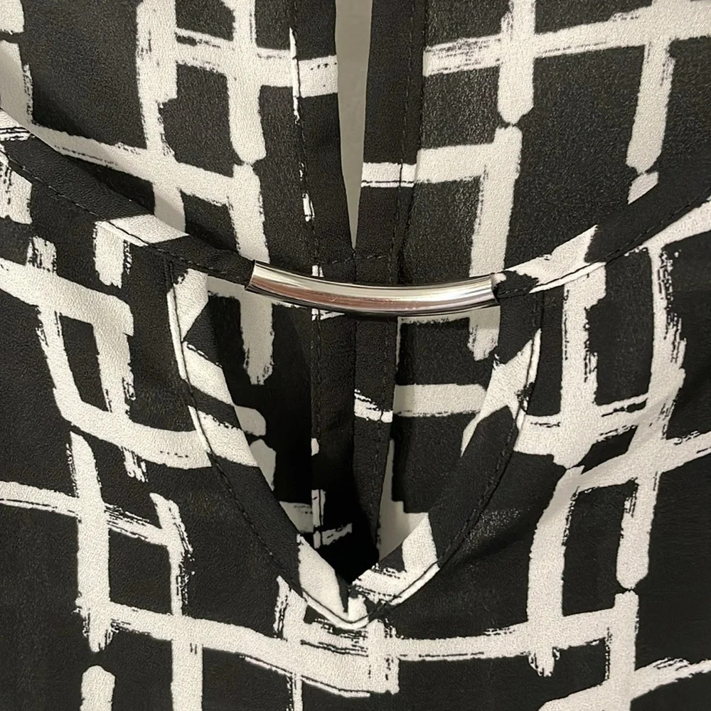 💰Counterparts NWOT Sheer Black & White Short Sleeve Flowy Blouse Size XL - Picture 2 of 9